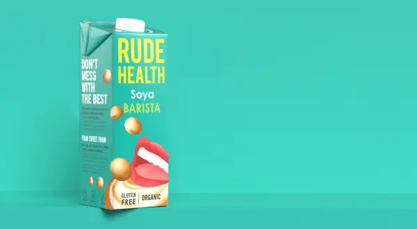 Czy mleko sojowe jest zdrowe? Rude Health Soya Barista, organiczne, bezglutenowe, zrobione z soi, wody i syropu ryżowego.