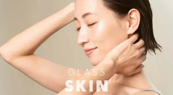 Koreanki uroda: delikatna skóra, subtelny makijaż i naturalny blask.